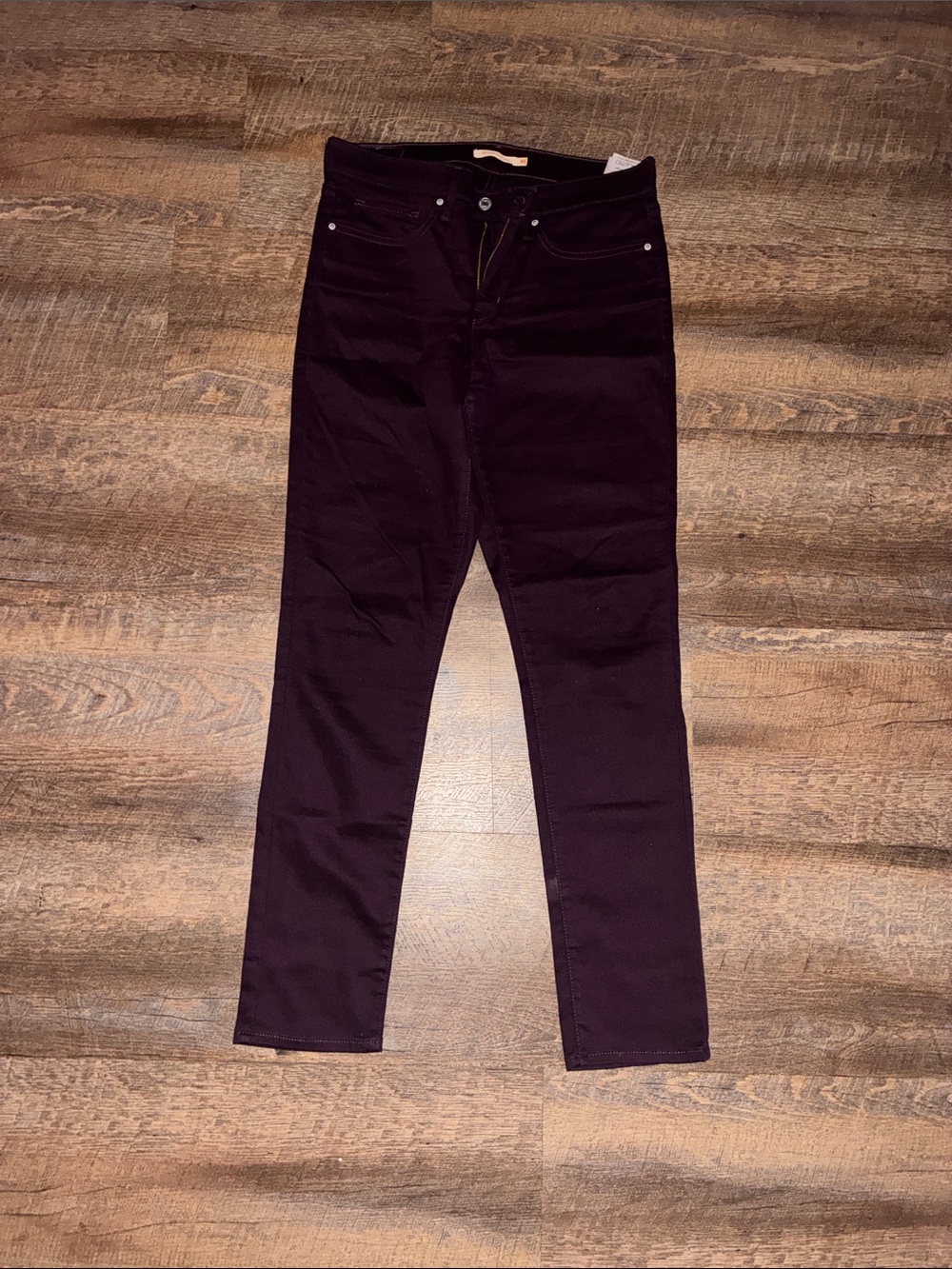 Levi's Women's Skinny Jeans - Deep Burgundy - Picture 3 of 5